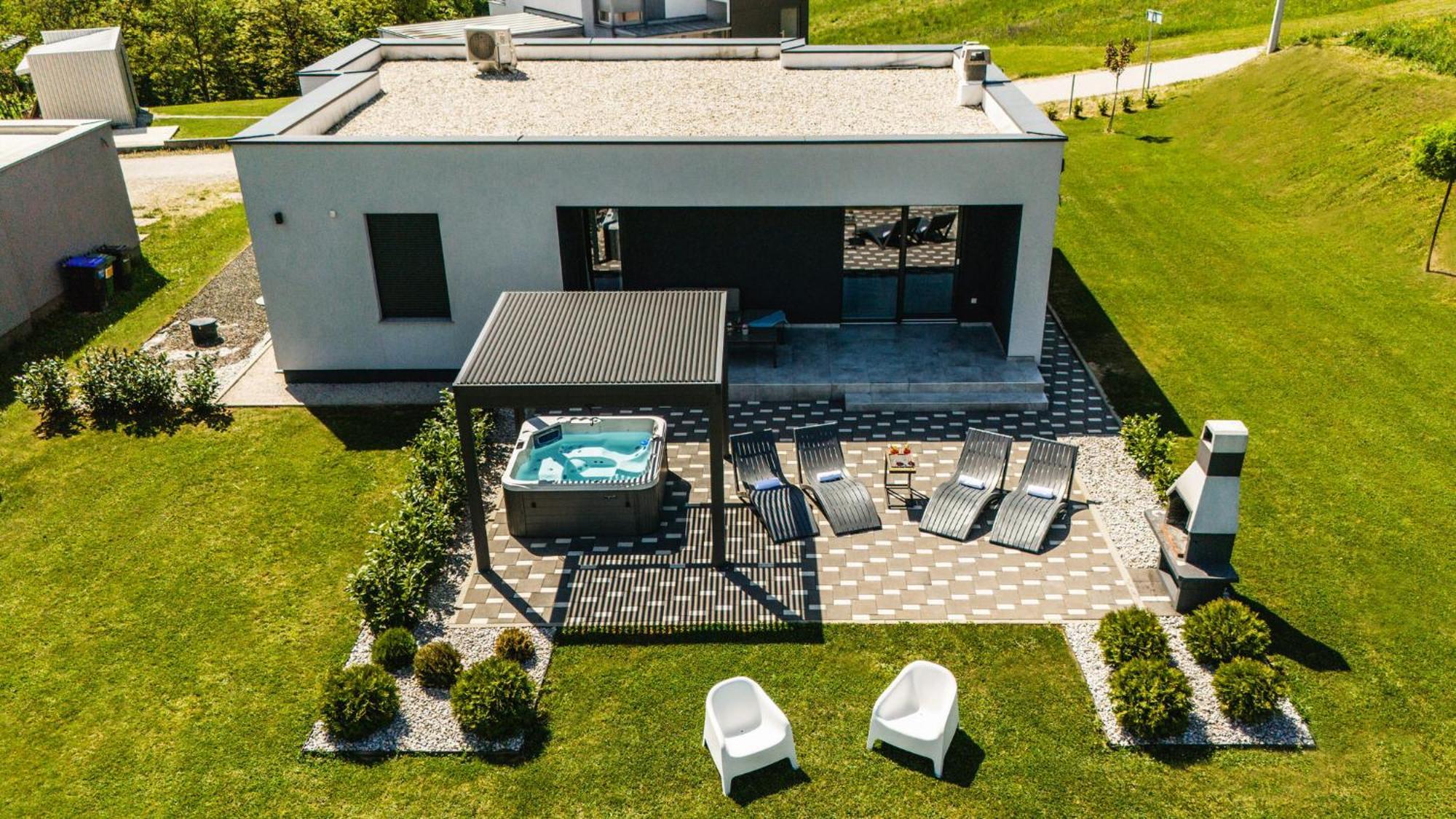 K Relax Place, Varazdinske Toplice, Modern Home With Sauna, Jacuzzi, Wifi Bagian luar foto